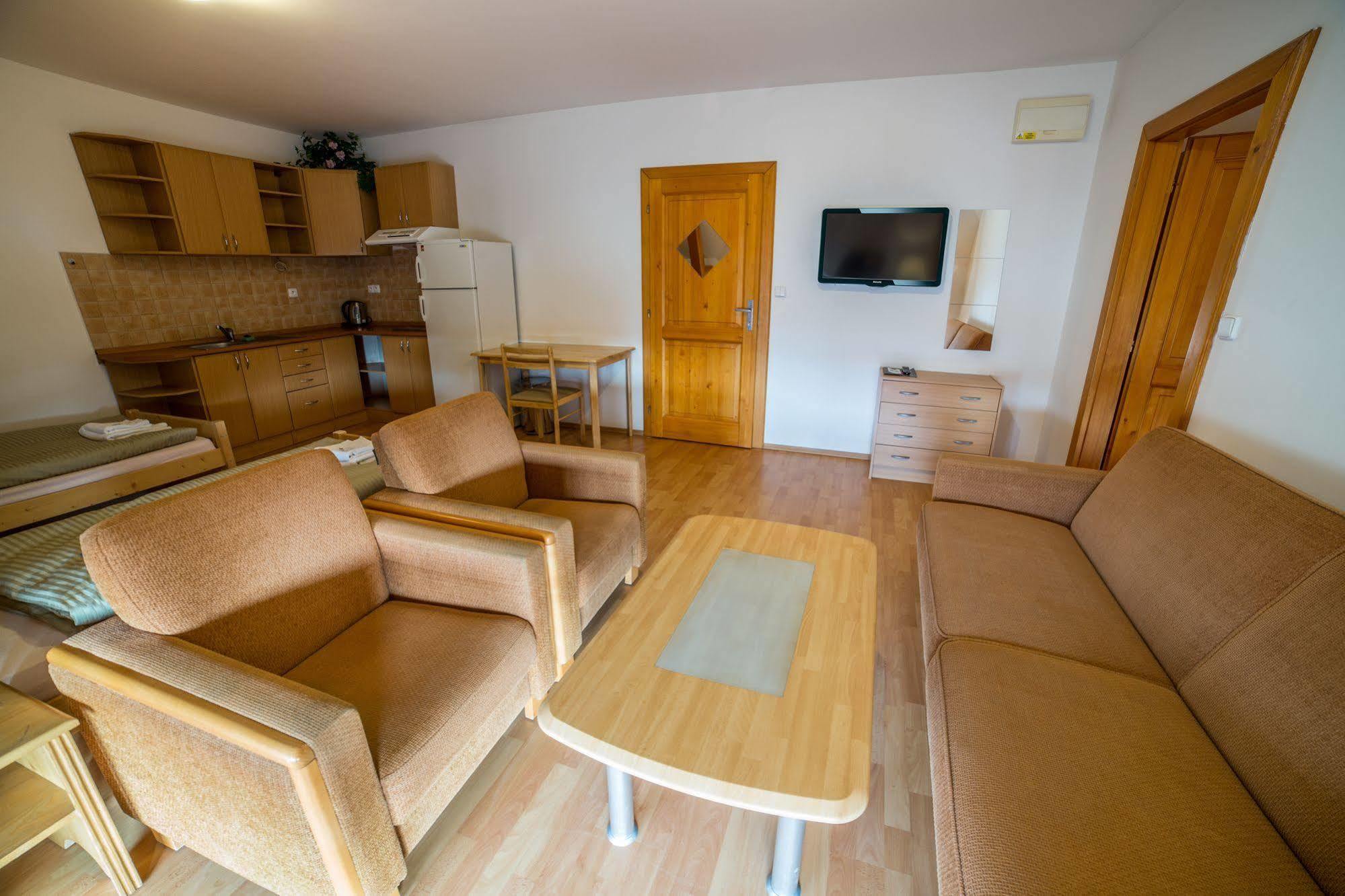 Farma Ptyrov Hotel Mnichovo Hradiště Eksteriør billede